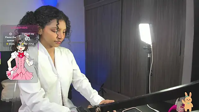 Snapshot of natalia_blue chatting on 10.14.25 natalia blue online show from 10.14.25