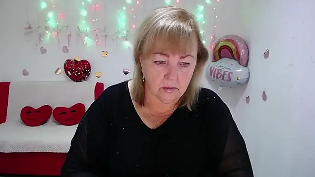 Snapshot of MilenaWedxy chatting on 09.30.25 MilenaWedxy online show from 09.30.25