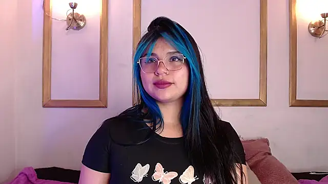 Snapshot of Nairovy_ chatting on 10.14.25 Nairovy online show from 10.14.25