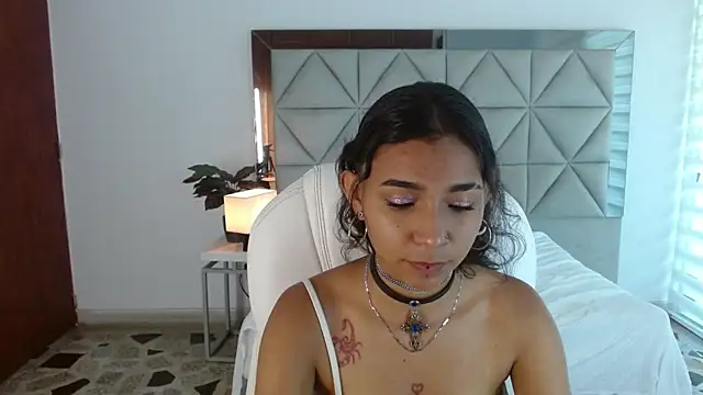 Snapshot of hamber_reyes chatting on 10.09.25 hamber reyes online show from 10.09.25