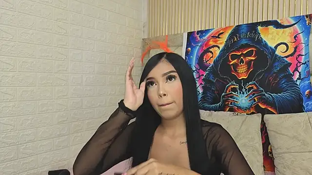 GIGIROSE  online show from 10.28.25