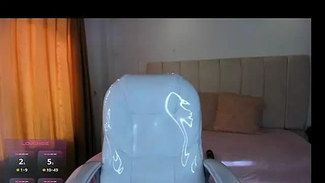 Maddy Rouse1 online show from 10.16.25