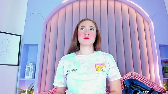 Snapshot of MyApril__ chatting on 10.20.25 MyApril online show from 10.20.25