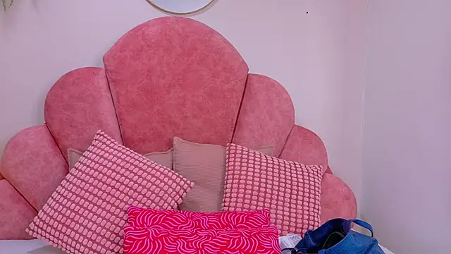 MyApril   online show from 11.14.25