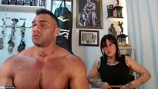 Snapshot of henryhadesflirt chatting on 10.06.25 henryhadesflirt online show from 10.06.25