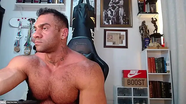 Snapshot of henryhadesflirt chatting on 10.14.25 henryhadesflirt online show from 10.14.25