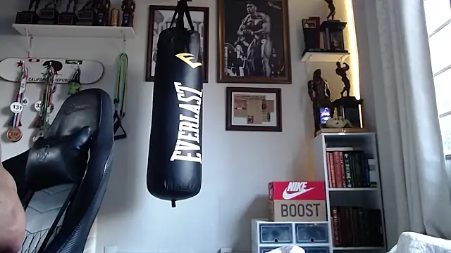 Snapshot of henryhadesflirt chatting on 11.09.25 henryhadesflirt online show from 11.09.25