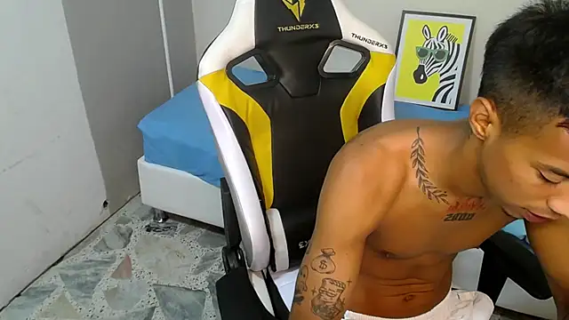 Nando coll online show from 10.28.25