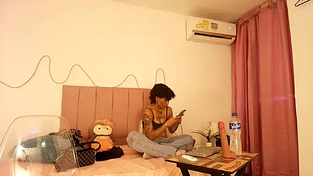 Macarena leisy online show from 09.23.25