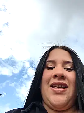 Cloe 27 online show from 10.13.25