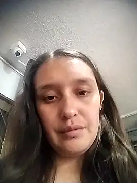 Karla-giraldo  online show from 10.17.25