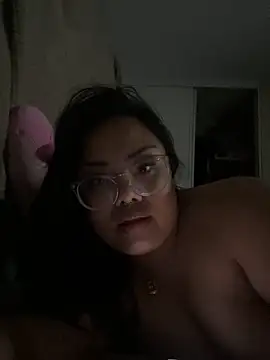 Snapshot of kiaradanielaxx chatting on 09.30.25 kiaradanielaxx online show from 09.30.25