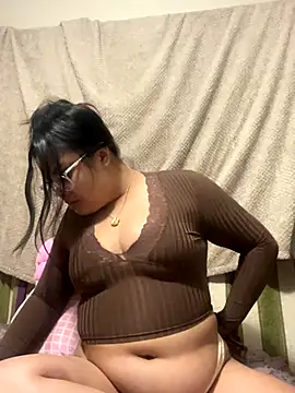 Snapshot of kiaradanielaxx chatting on 10.10.25 kiaradanielaxx online show from 10.10.25