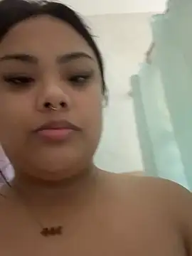 Snapshot of kiaradanielaxx chatting on 10.30.25 kiaradanielaxx online show from 10.30.25