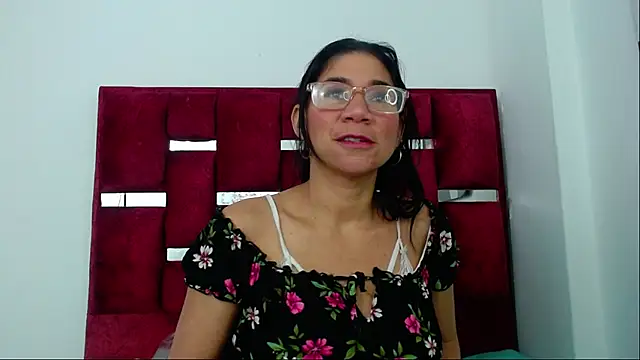 PamelaCruzThxl online show from 10.02.25