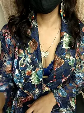 Snapshot of Hey_Jully chatting on 09.26.25 Hey Jully online show from 09.26.25