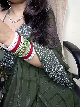 Snapshot of Hey_Jully chatting on 10.23.25 Hey Jully online show from 10.23.25