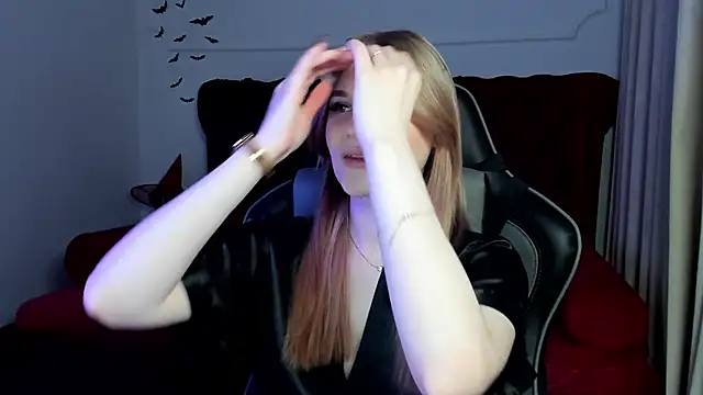 AriaWell online show from 10.28.25