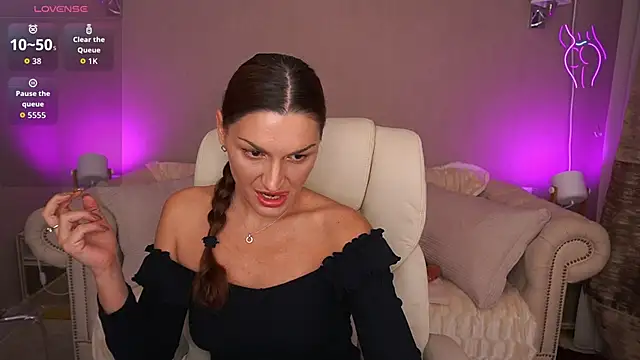 EllaGoldenn online show from 10.01.25