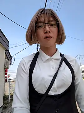 Snapshot of takusaki223 chatting on 05.16.26 takusaki223 online show from 05.16.26