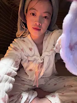 Tramy xx online show from 10.16.25