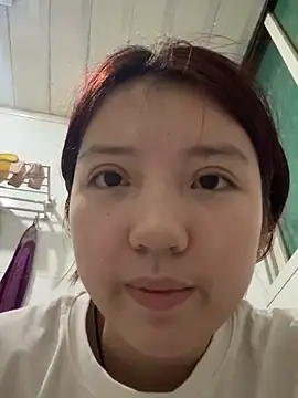 Snapshot of uiui521 chatting on 10.02.25 uiui521 online show from 10.02.25