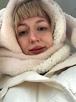 RonnieKiss online show from 10.16.25