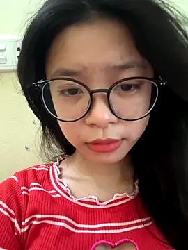 Snapshot of mau15_ chatting on 09.22.25 mau15 online show from 09.22.25