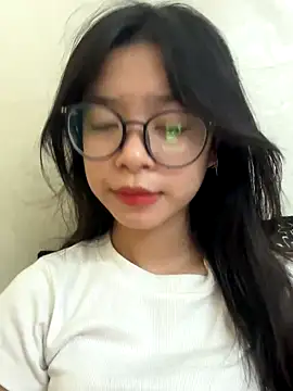 Snapshot of mau15_ chatting on 09.24.25 mau15 online show from 09.24.25