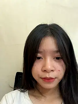 Snapshot of mau15_ chatting on 10.09.25 mau15 online show from 10.09.25