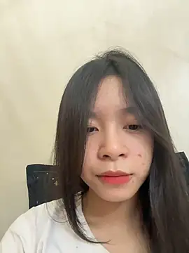 Snapshot of mau15_ chatting on 10.10.25 mau15 online show from 10.10.25