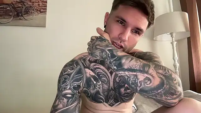 Snapshot of Larsskeet chatting on 09.22.25 Larsskeet online show from 09.22.25