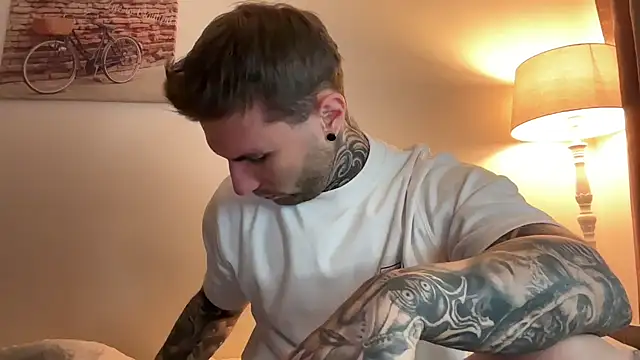 Snapshot of Larsskeet chatting on 11.03.25 Larsskeet online show from 11.03.25