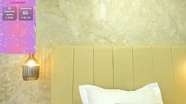 Snapshot of Daksha_a chatting on 10.17.25 Daksha a online show from 10.17.25