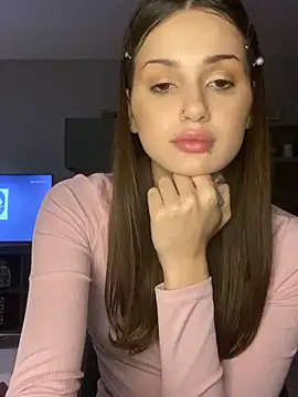 SoShyEmmyyy online show from 10.14.25