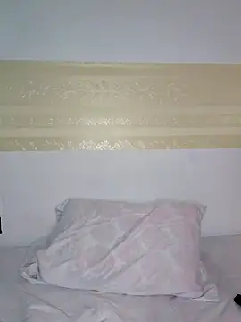 Snapshot of sahara1_ chatting on 10.18.25 sahara1  online show from 10.18.25