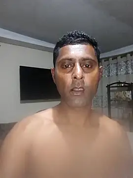 Snapshot of kingVibeX chatting on 09.24.25 kingVibeX online show from 09.24.25