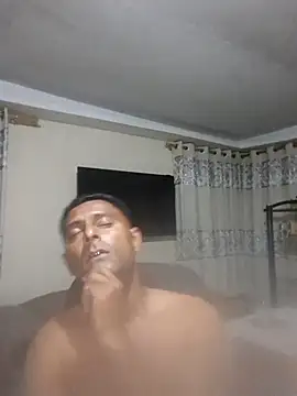 Snapshot of kingVibeX chatting on 09.27.25 kingVibeX online show from 09.27.25