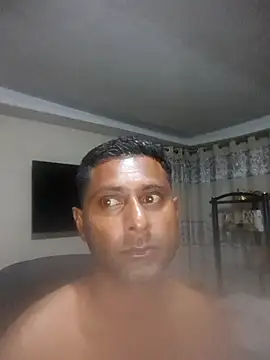 Snapshot of kingVibeX chatting on 09.30.25 kingVibeX online show from 09.30.25