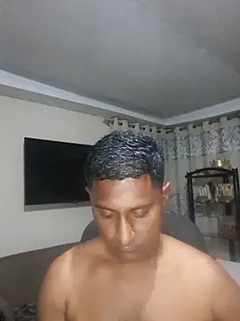 Snapshot of kingVibeX chatting on 10.14.25 kingVibeX online show from 10.14.25