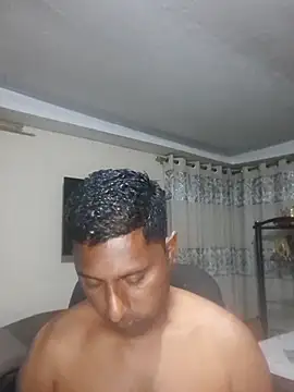 Snapshot of kingVibeX chatting on 10.19.25 kingVibeX online show from 10.19.25