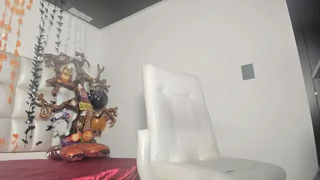 Snapshot of peyton__wat chatting on 10.20.25 peyton wat online show from 10.20.25