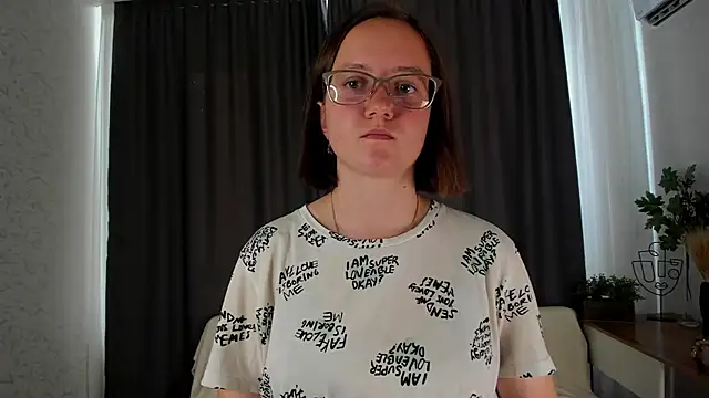 ToriSeagren online show from 09.23.25