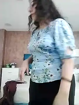 Snapshot of ChloeNoire chatting on 10.06.25 ChloeNoire online show from 10.06.25