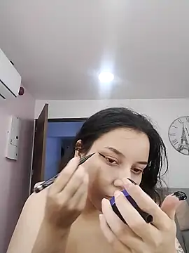 Snapshot of ChloeNoire chatting on 10.17.25 ChloeNoire online show from 10.17.25