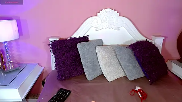  IsabellaRousse online show from 11.15.25