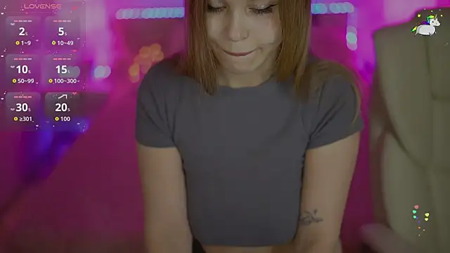 MyLolaSky online show from 10.06.25