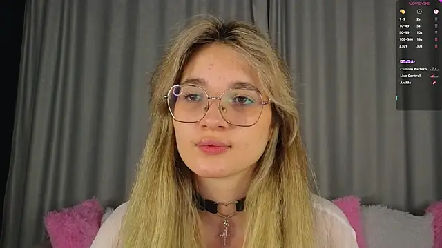 vivyboo111 online show from 11.14.25