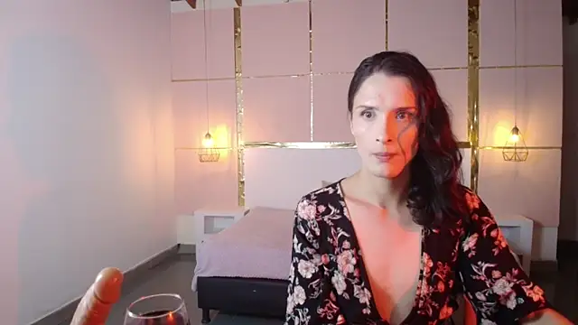 IsabelFernandez online show from 10.06.25