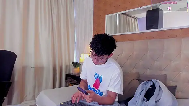 liam twiink online show from 01.13.26